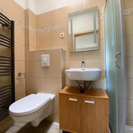 Zur Alten Schule Altenkirchen (Mecklenburg-Vorpommern)