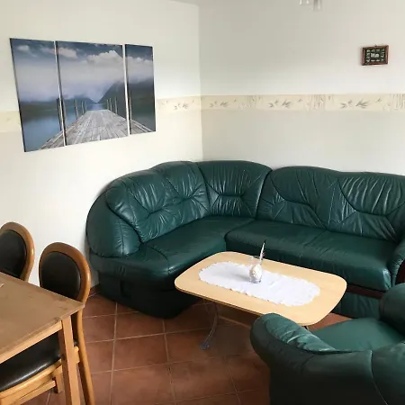 Apartment Zur Alten Schule *