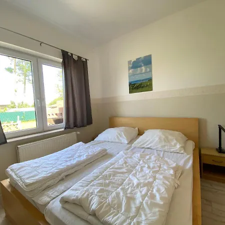 Daire Zur Alten Schule Altenkirchen (Mecklenburg-Vorpommern)