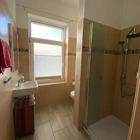 Daire Zur Alten Schule Altenkirchen (Mecklenburg-Vorpommern)