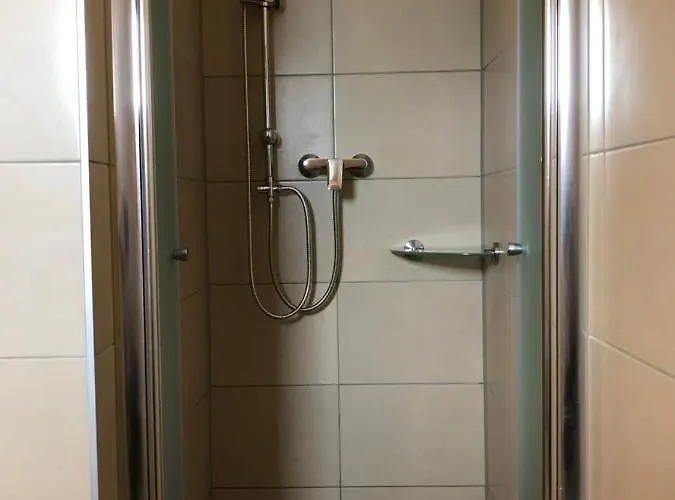 Zur Alten Schule Апартаменты Альтенкирхен