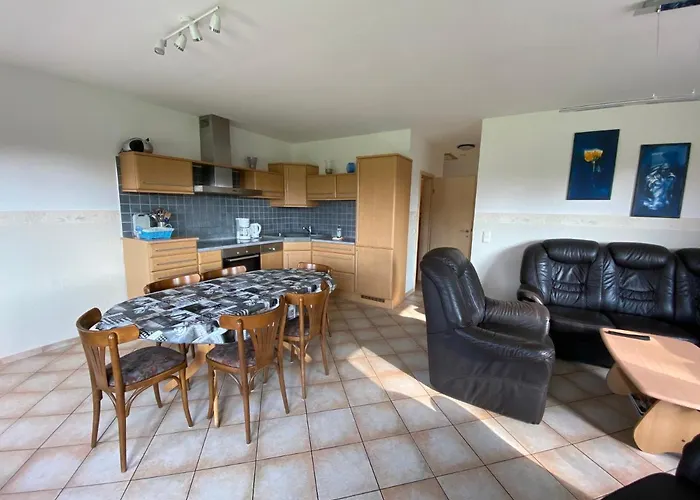 Zur Alten Schule Апартаменты Альтенкирхен