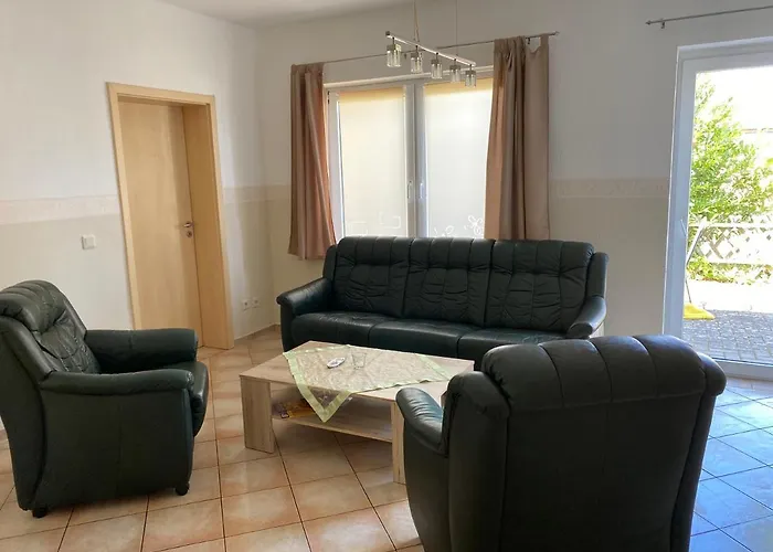 Zur Alten Schule Апартаменты Альтенкирхен