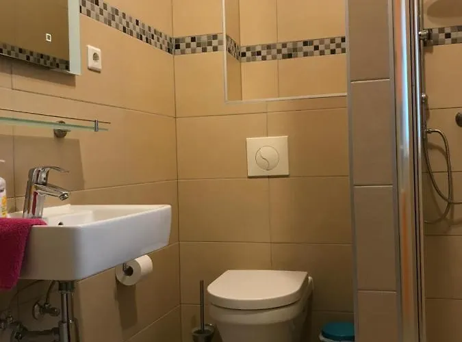 Zur Alten Schule Апартаменты Альтенкирхен